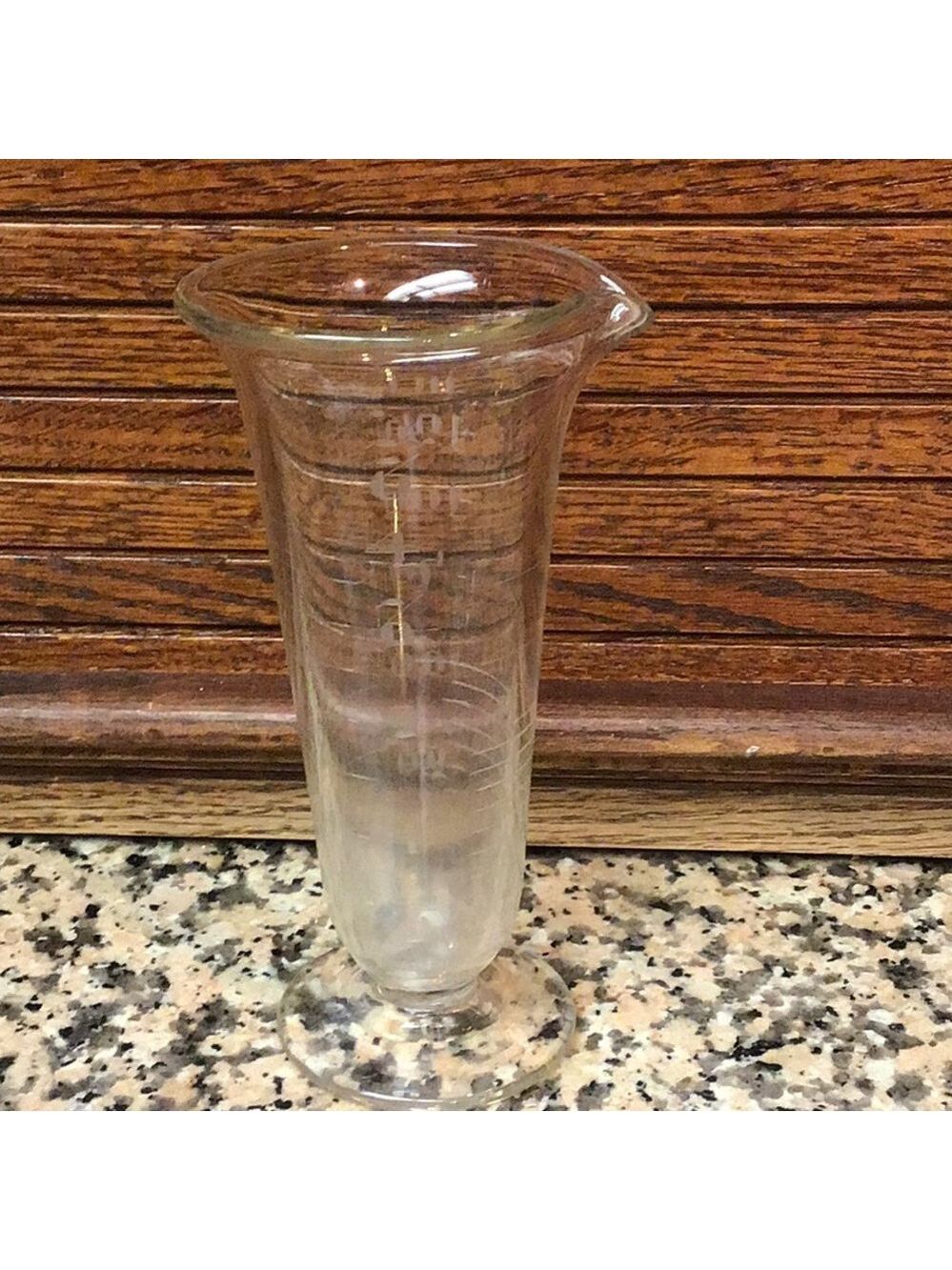 Vintage Whitall Tatum Pharmacy etched measuring beaker - Picture 2 of 6